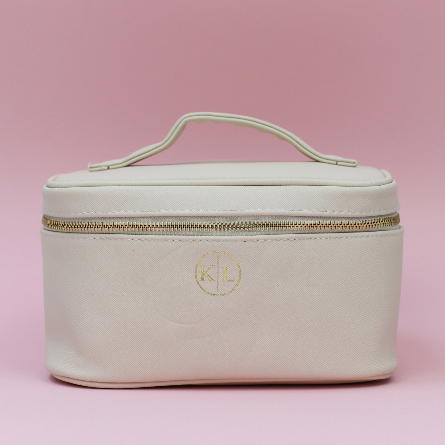 Circle Initial Personalised Boutique Vanity Case